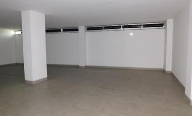 edificio en arriendo/venta en abajo. Cod V91050