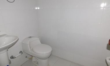 edificio en arriendo/venta en abajo. Cod V91050