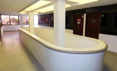 edificio en arriendo/venta en abajo. Cod V91050