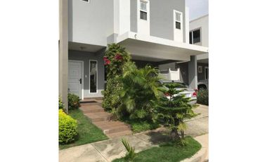 VENTA DE CASA EN PH AUGUSTA AMOBLADA BRISAS NORTE 4 RECAMARAS 188M2.