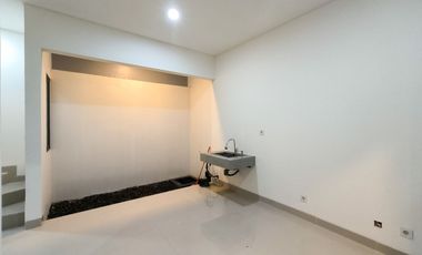 Rumah Modern 3 KT 12 Menit ke Gerbang Tol Dukuh 2 Siap Huni J-46347