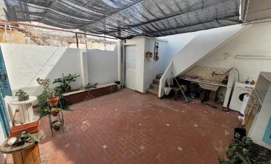 Departamento Tipo Casa en venta en Lanus Este