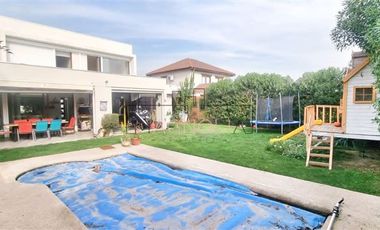 OPORTUNIDAD! IMPECABLE, 3D/3B/3E, PISCINA, QUINCHO