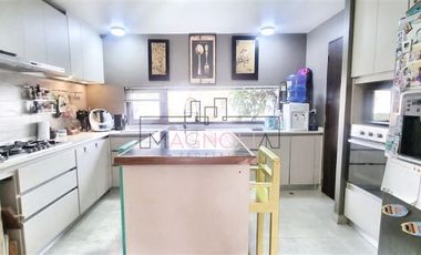OPORTUNIDAD! IMPECABLE, 3D/3B/3E, PISCINA, QUINCHO
