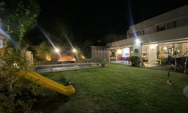 OPORTUNIDAD! IMPECABLE, 3D/3B/3E, PISCINA, QUINCHO