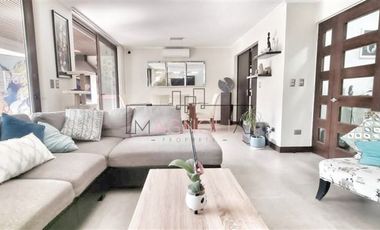 OPORTUNIDAD! IMPECABLE, 3D/3B/3E, PISCINA, QUINCHO