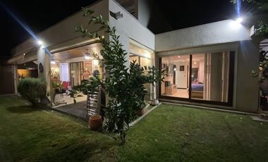 OPORTUNIDAD! IMPECABLE, 3D/3B/3E, PISCINA, QUINCHO