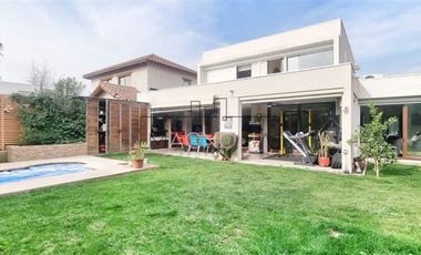 OPORTUNIDAD! IMPECABLE, 3D/3B/3E, PISCINA, QUINCHO