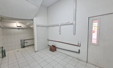 Local Comercial (8) en arriendo PASEO NOGALES, Machalí