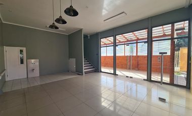 Local Comercial (8) en arriendo PASEO NOGALES, Machalí
