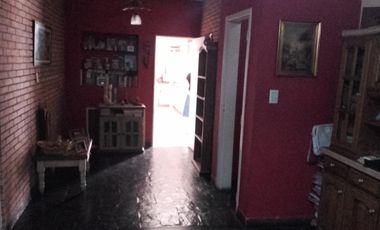 CASA 5 AMBIENTES  JOSE M. CECCONI 4000