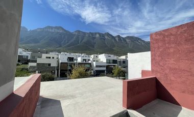 CASA EN VENTA EN CUMBRES ELITE PREMIER
