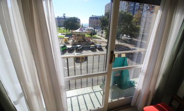 Departamento · 3 Ambientes a la calle · Plaza Colón