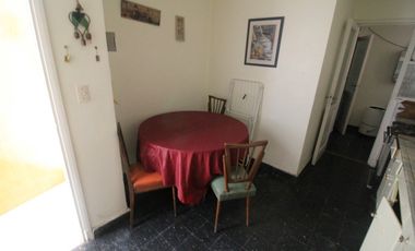 Departamento · 3 Ambientes a la calle · Plaza Colón