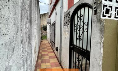 Departamento tipo casa 4 AMB en CASEROS