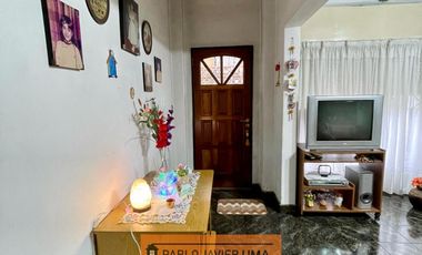 Departamento tipo casa 4 AMB en CASEROS