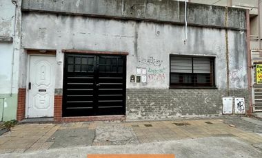 Departamento tipo casa 4 AMB en CASEROS
