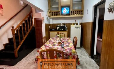 Departamento tipo casa 4 AMB en CASEROS