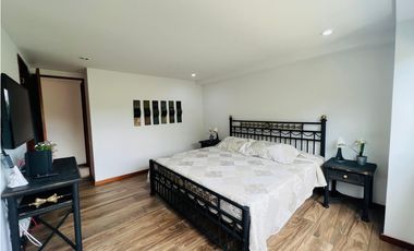 Apartamento Amoblado Sector Loma Los Benedictinos El Poblado
