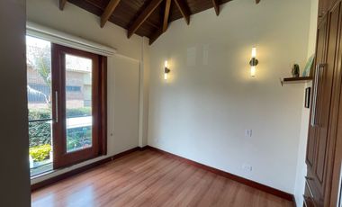 casa en arriendo en rincon de los nogales 1. Cod A5906