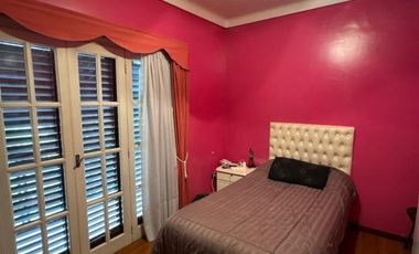 Venta Moderno Chalet 5 Ambientes en Villa Sarmiento