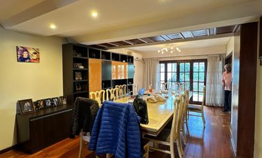 Venta Moderno Chalet 5 Ambientes en Villa Sarmiento