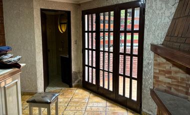 Venta Moderno Chalet 5 Ambientes en Villa Sarmiento