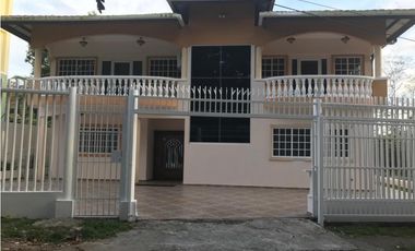SE ALQUILA CASA EN COLON AMOBLADA $ 2,500!!!