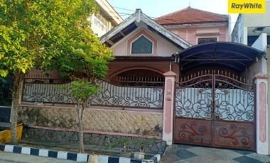 Dijual Rumah Lokasi Padat Penduduk Strategis Di Jl. Dukuh Kupang Timur