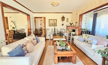 Arriendo Amplia Casa uso Comercial, 4 niveles, Andalué