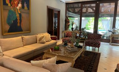 Mansion en el Golf venta