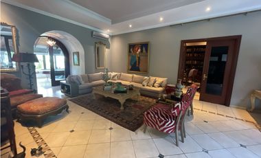 Mansion en el Golf venta