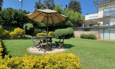 CASA CONTEMPORANEA EN RENTA, AVANDARO