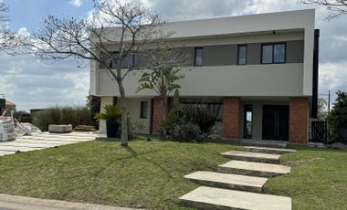 Casa en venta Barrio Vistas - Puertos / Escobar