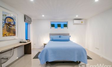 Luxury 2 Storey Modern Pool Villa