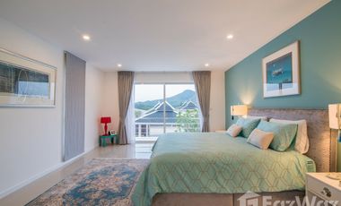 Luxury 2 Storey Modern Pool Villa