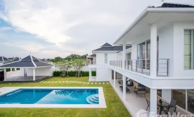 Luxury 2 Storey Modern Pool Villa