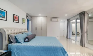 Luxury 2 Storey Modern Pool Villa