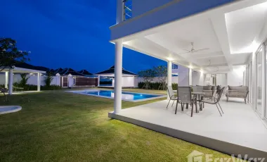 Luxury 2 Storey Modern Pool Villa