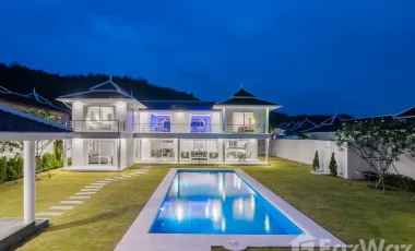 Luxury 2 Storey Modern Pool Villa