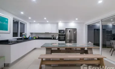 Luxury 2 Storey Modern Pool Villa