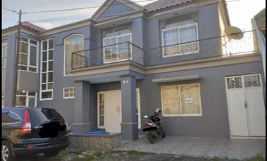 Dijual Rumah Modern Minimalis Villa Imperial Jemur Andayani Surabaya*_