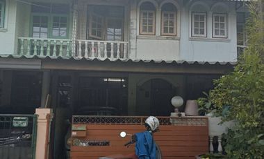 2 Bedroom Townhouse for sale in Bang Chak, Bangkok