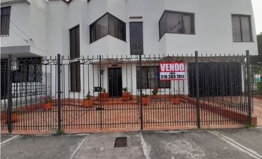 Se vende casa amplia de dos pisos Barrio La Colombina Palmira Valle