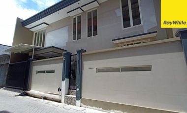 Dijual Rumah 2 lantai di Mulyosari Baru, Surabaya