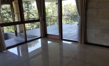 Rumah Besar Nyaman View Kota dan Gunung di Setiabudi