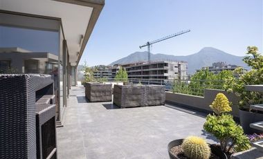 Departamento en venta de 4 dorm. en Vitacura