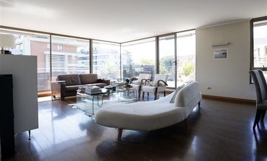 Departamento en venta de 4 dorm. en Vitacura