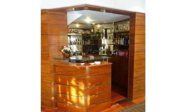 VENTA   CHALET 4 DORMITORIOS ,CON PSICINA, MAR DEL PLATA ,PARQUE LURO