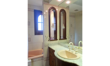 VENTA   CHALET 4 DORMITORIOS ,CON PSICINA, MAR DEL PLATA ,PARQUE LURO